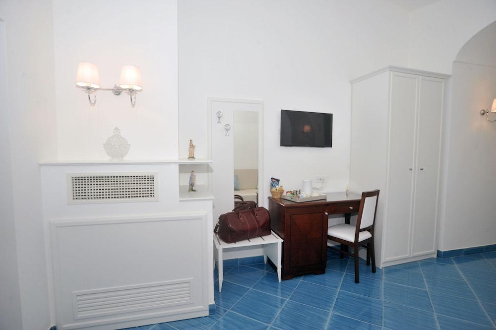 Core Amalfitano City Suites Ngoại thất bức ảnh